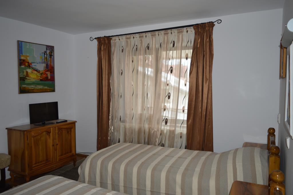 Vila Villador Piatra Neamţ Habitación foto